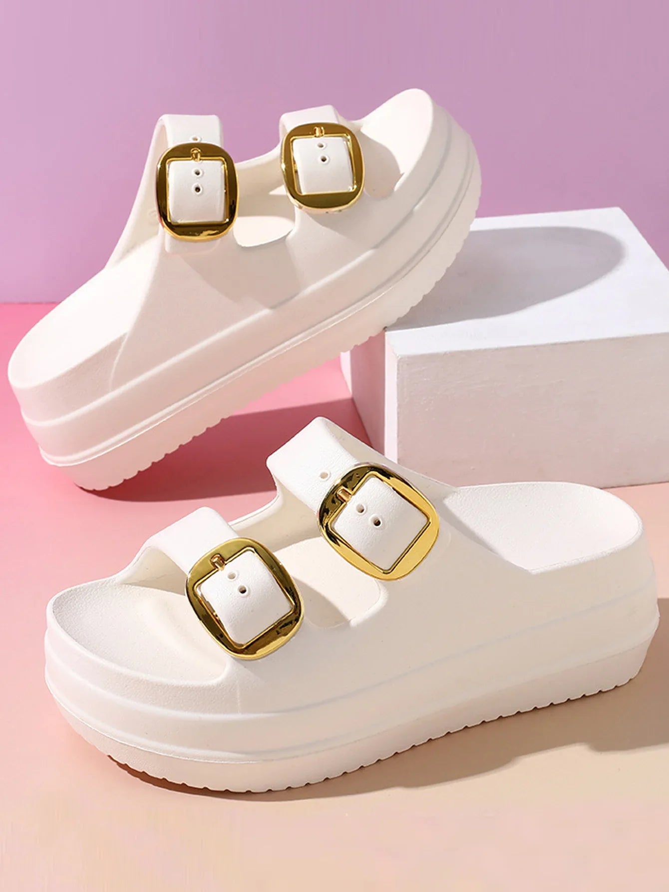 Women's Slippers Solid Color One Line  Thick Soles Anti Slip and Wear-resistant Fashionable Simple Indoor Outdoor Beach Sandals