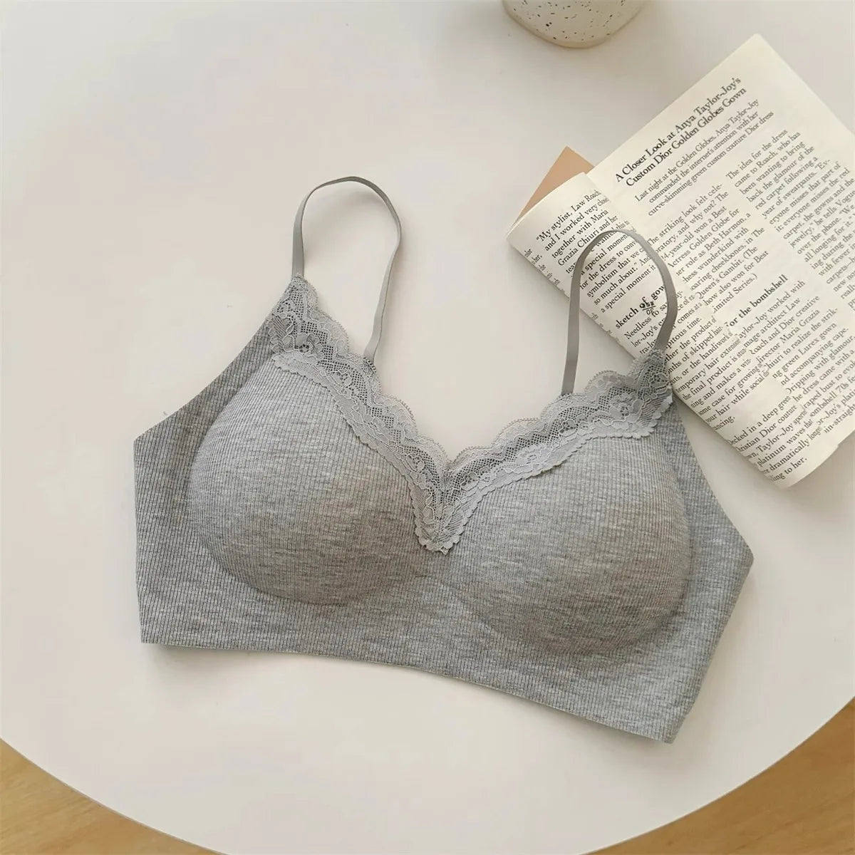 Comic Chest Bra No Underwire European Thin Straps Summer Women Lace Gathering Push Up Seamless Bras Japanese Style Natural Look