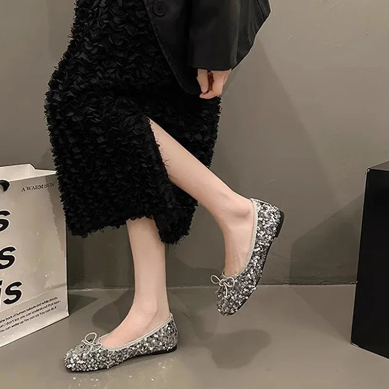 Fashion Silver Bling Low Top Single Shoes for Women New Low Heels Bow-Knot Single Shoes Ladies Hot Sale Plu Size Shoes Mujer