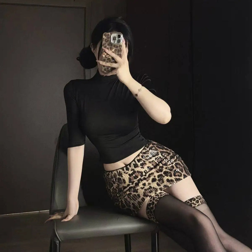 Straw-baby Girl Sexy Hot Girl Slim-fit Short-sleeve Top Elegant Leopard Print Sequin Short Skirt Slimming And Stylish Charm 5V05