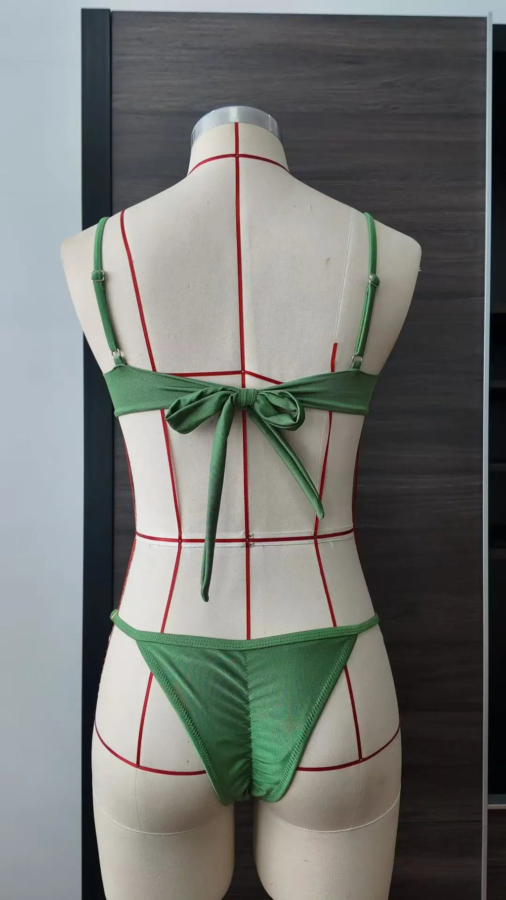 2026 Sexy Green Triangle Top and Bottoms with Gold Accent Perfect for Beach Wear and Pool Parties Summer Getaways Vacation Wear