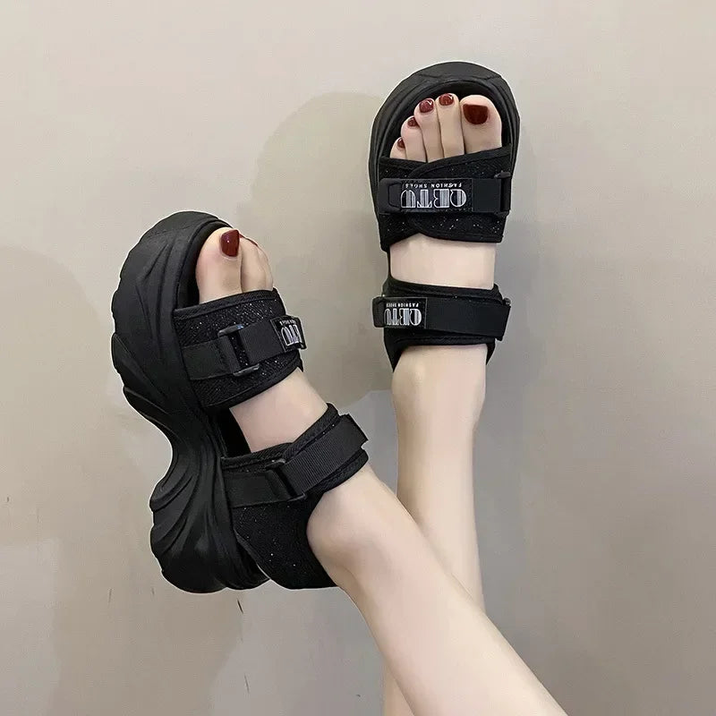 New Sports Sandals for Women Flat Bottomed Beach Shoes Thick Soled Casual Women Shoes Sandalias De Mujer 2025