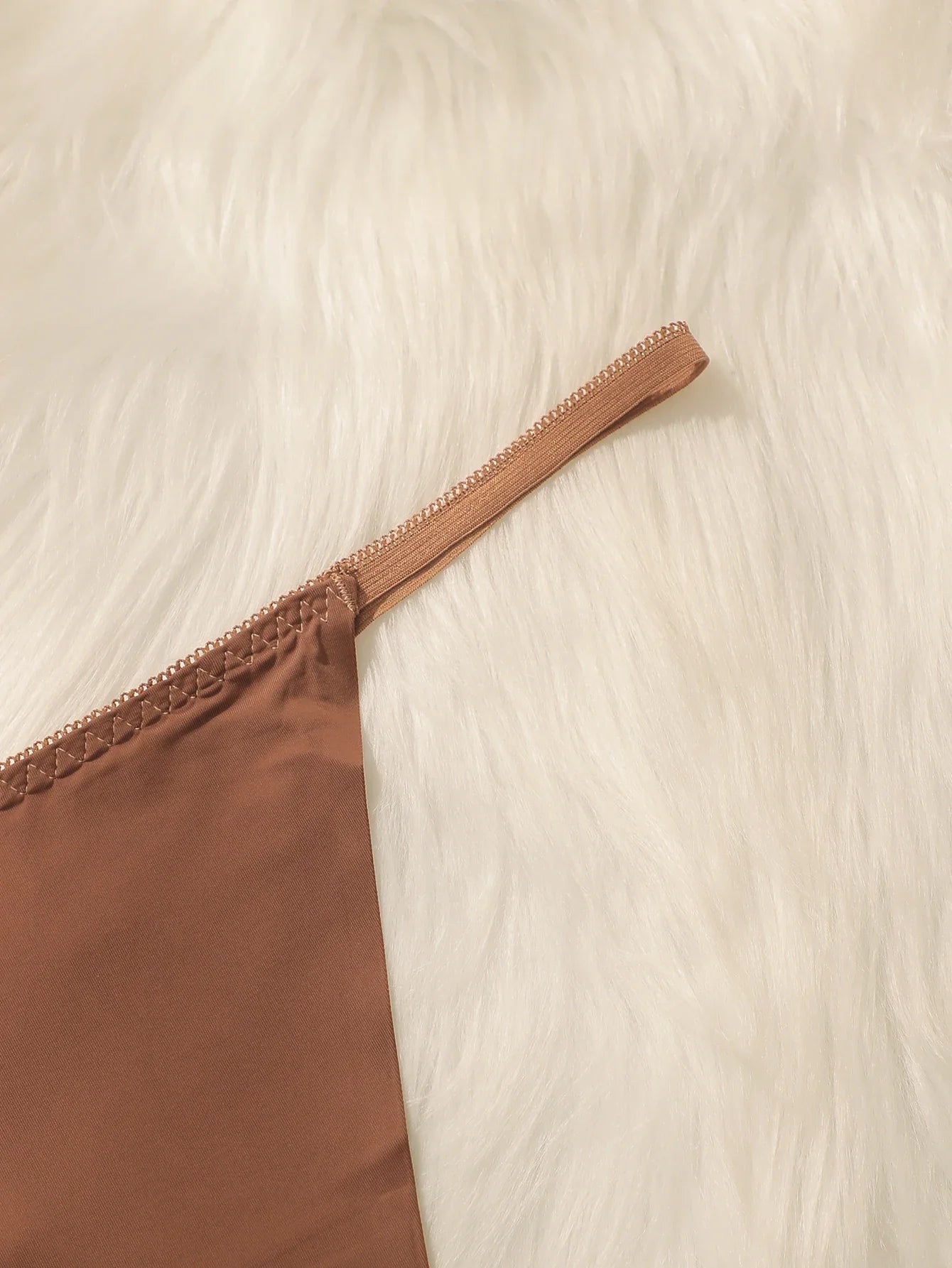 Minimalist and versatile hot selling sexy women's underwear oversized thong invisible underwear suitable for full dressing C2341
