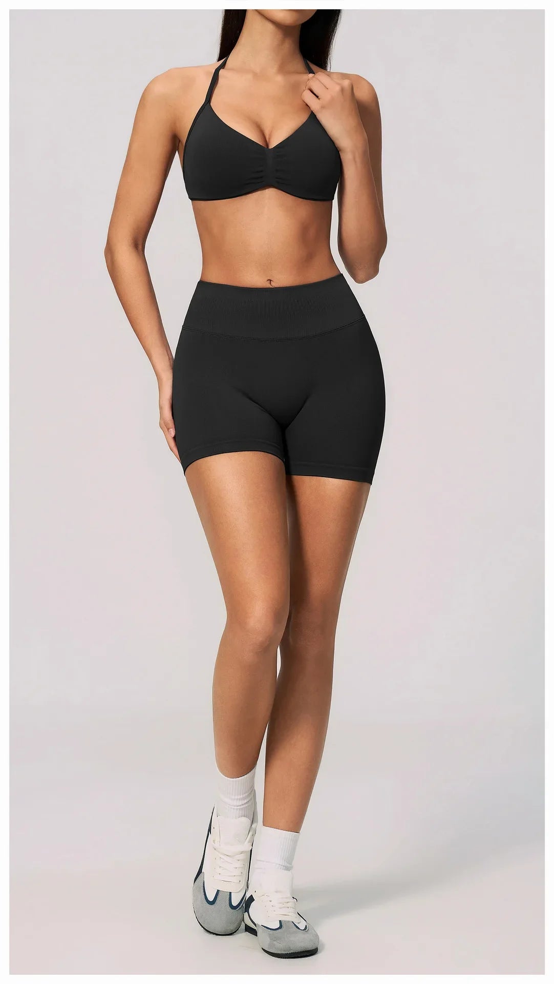 Seamless Yoga Suit Women Exposed Back Pleate Sports Bra High Waist Shorts Fitness Sets Outdoor Running Athletic Wear Tracksuit