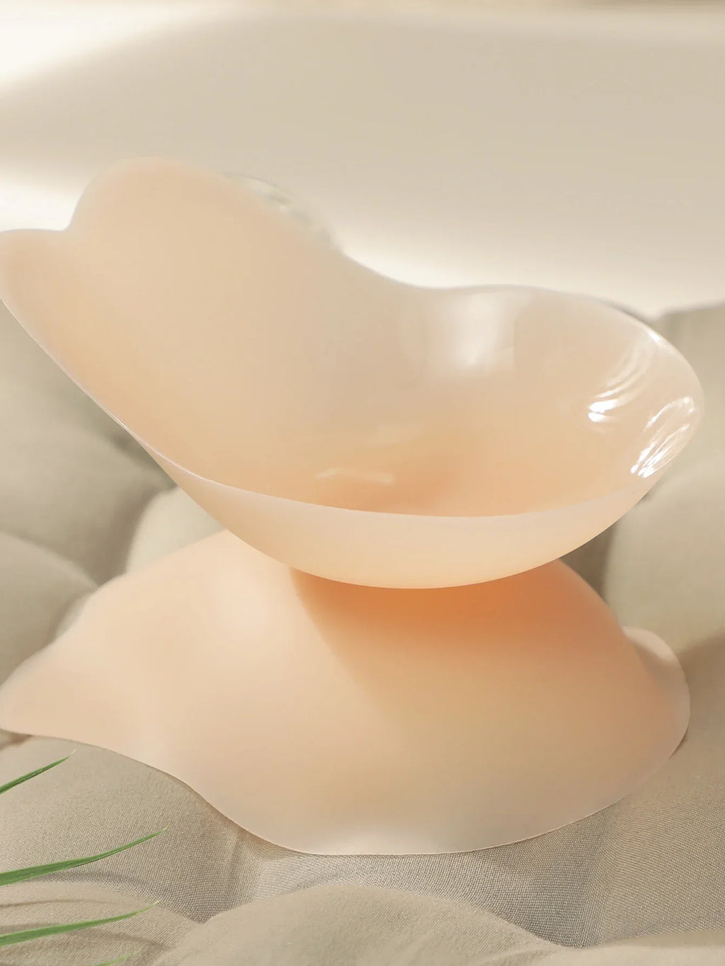 Women Push Up Bras Self Adhesive Silicone Strapless Invisible Bra Reusable Sticky Breast Lift Tape Rabbit Nipple Cover Bra 2866