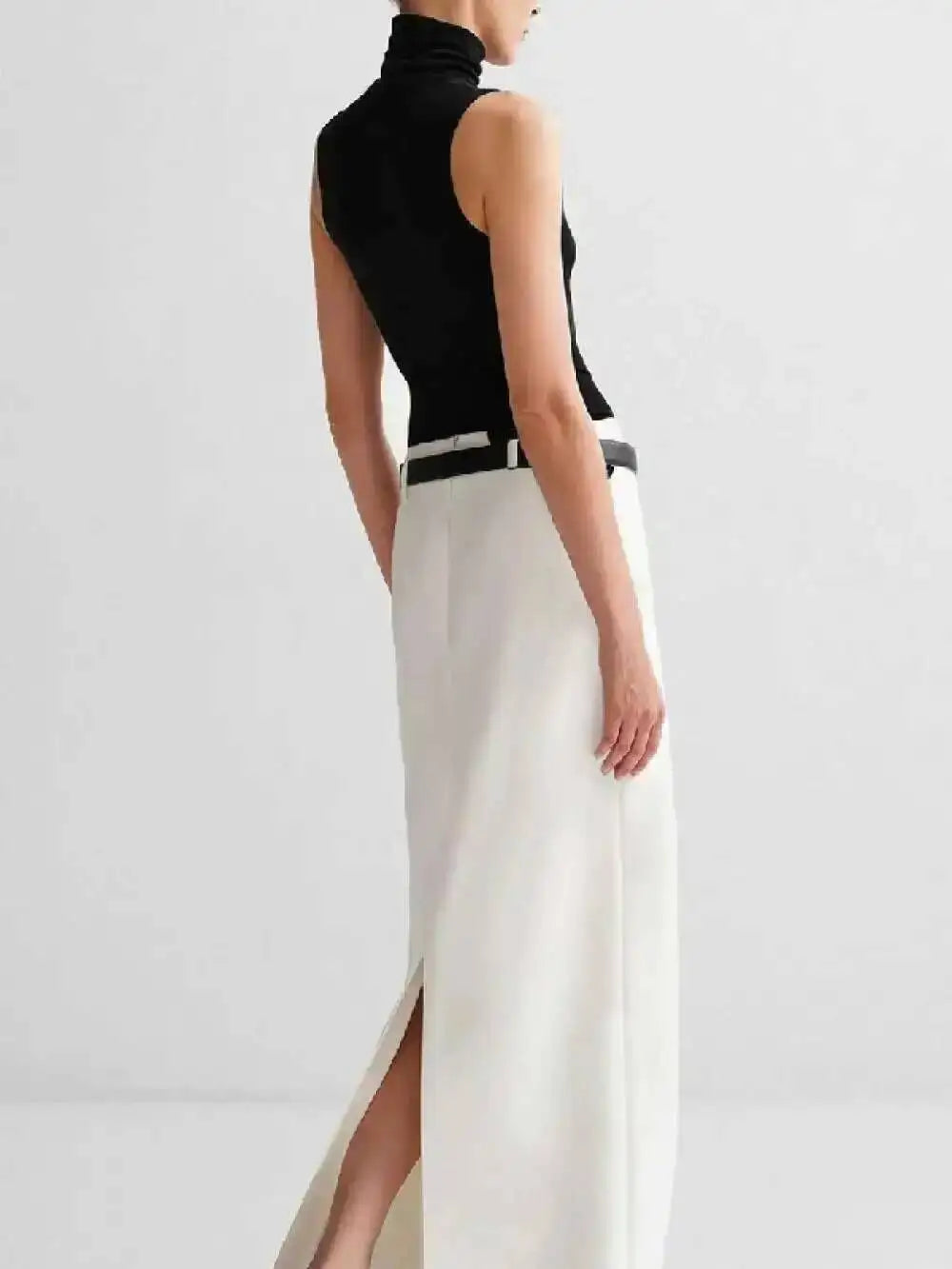 2026 New Urban Female Stylish Selection Black White Elegant Straight Skirts Summer High Waist Long Skirts For Women RMF8