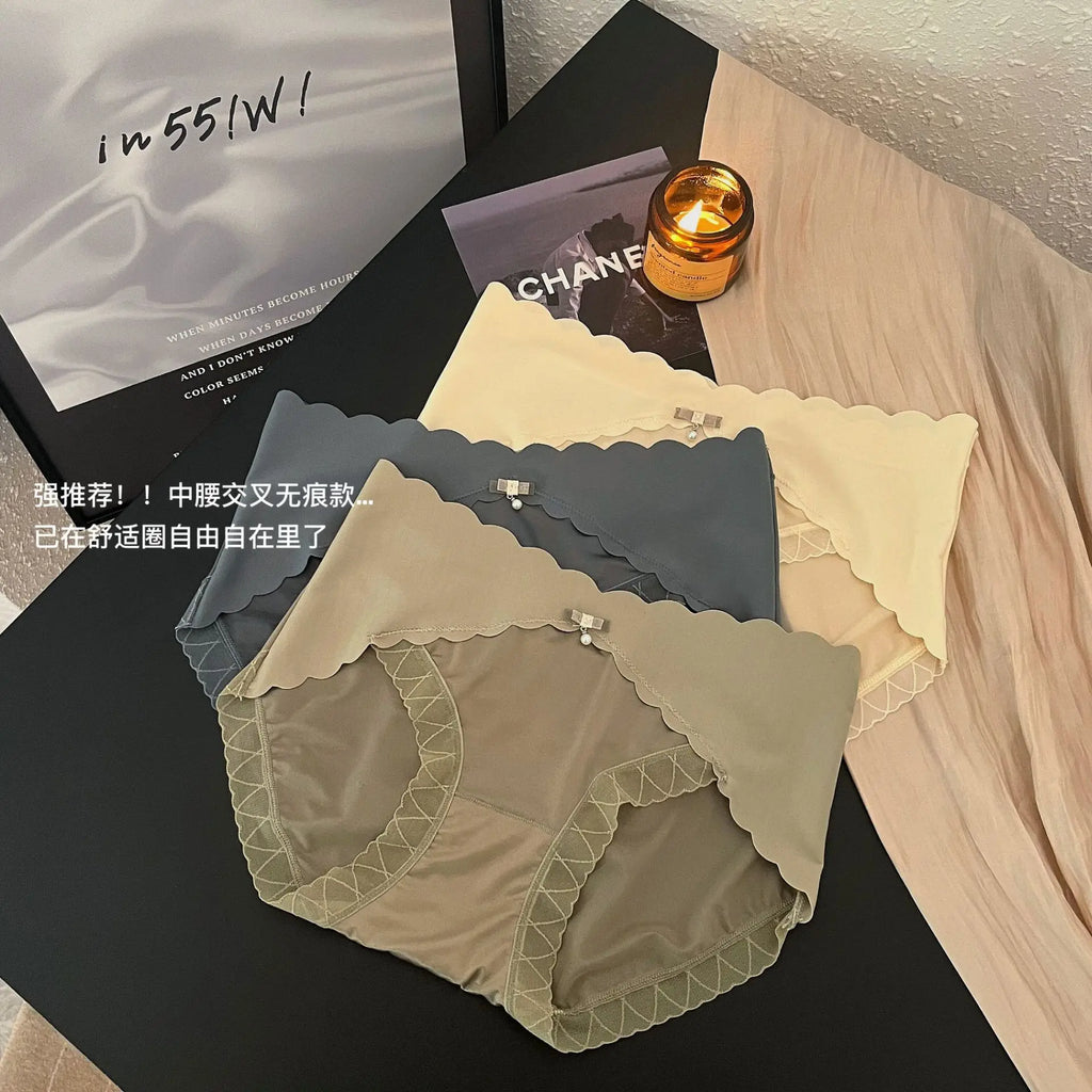 WOMEN Lace underwear, seamless, comfortable, high-elastic, hip-covering briefs, breathable mulberry silk, antibacterial crotch