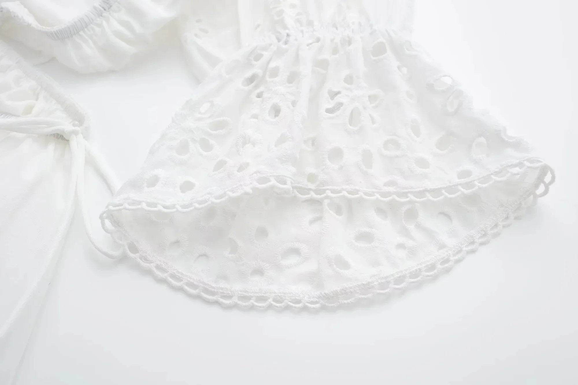 Foridol Lace Summer White Dress Women Puff Sleeve Embriodery Waist Cut Out Beach Short Sexy Cotton Dress Backless 2025 Sundress