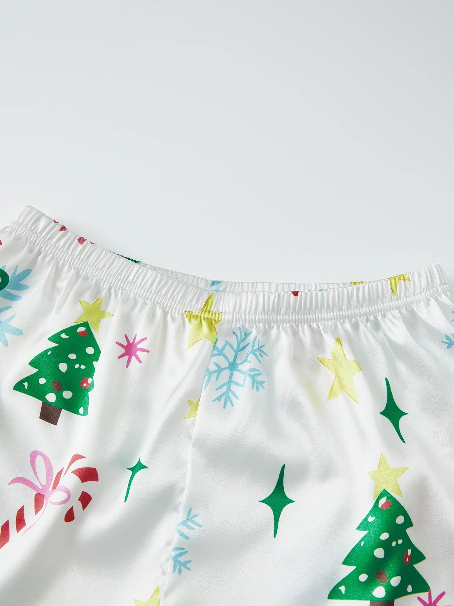 Women's Christmas Satin Pajama Set Long Sleeve Lapel Santa Claus/Christmas Tree Print Shirt Shorts Two Pieces Sleepwear