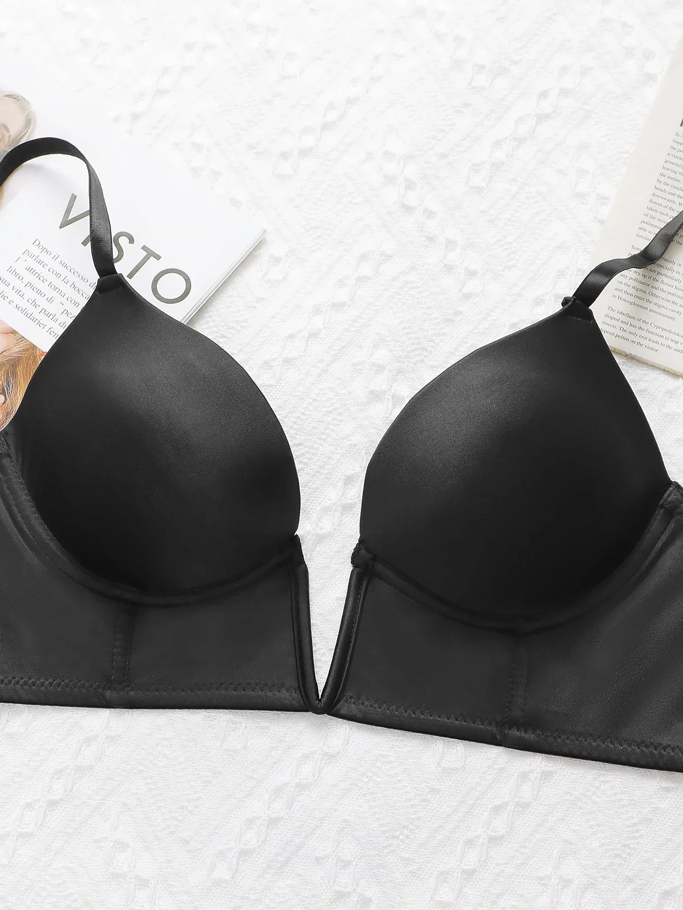 Black Deep V Sexy Lingerie Women's Underwear Retro Elegant Underwear Can be Paired with Deep V Evening Dress U055