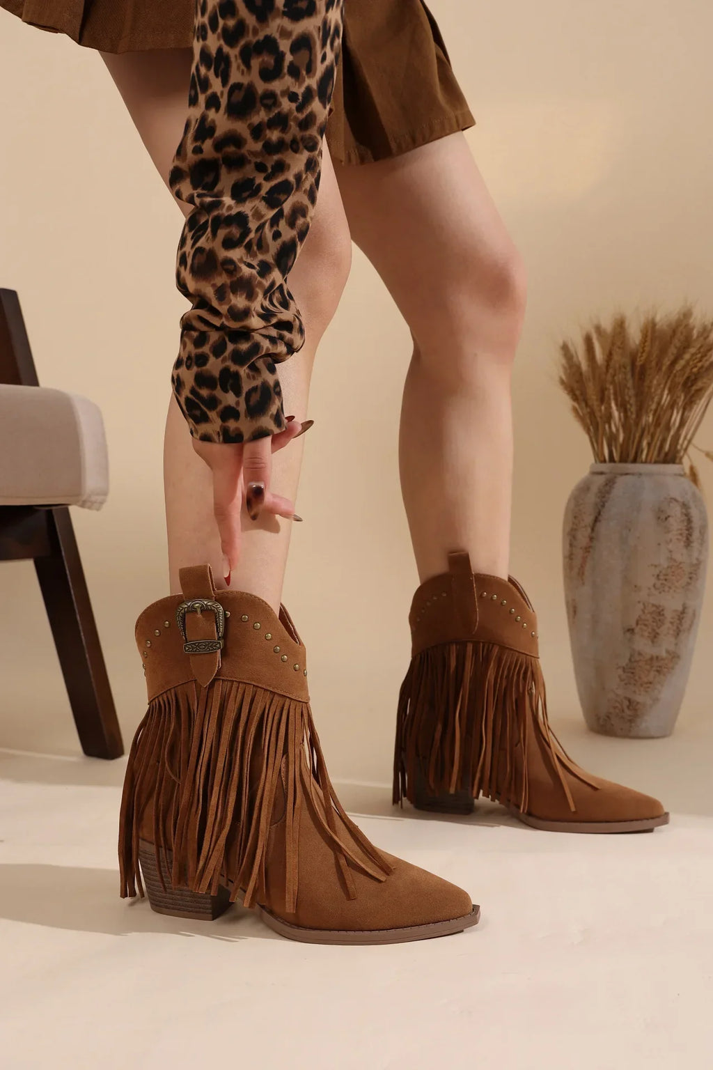 Women Ankle Boots Autumn  Suede Chelsea Boots Pointed Toe Tassel High Heel Shoe Rivet Fashion Retro Cowboy Boots Botas Mujer