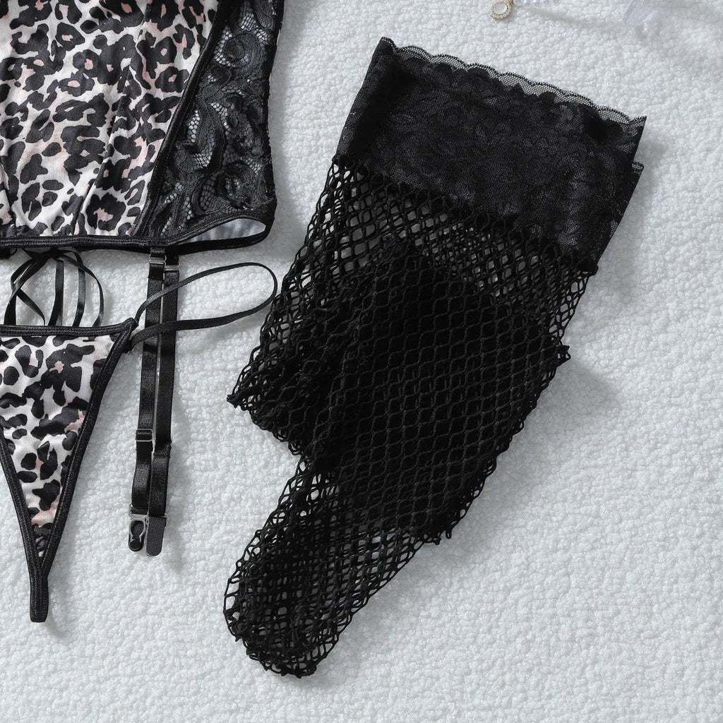 Toucheart Erotic Lingerie Hot Girl Sexy Leopard Print Suspender See-through Lace Waist Shaping Luxurious Hot Underwear Split Set