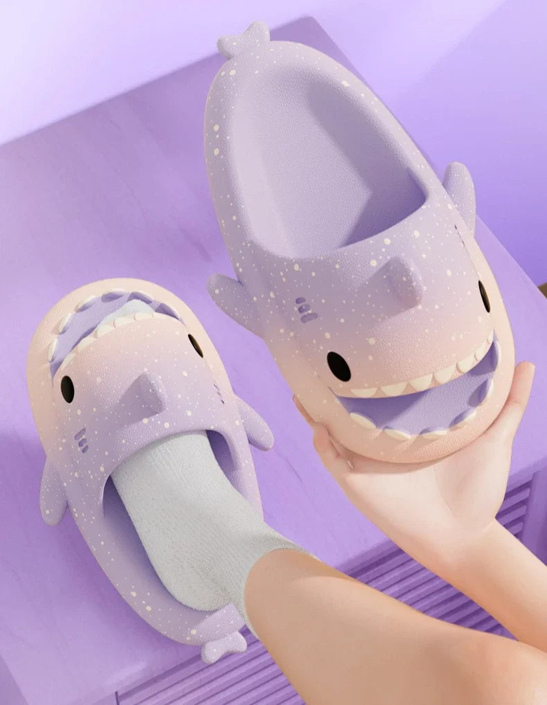 Cute Cartoon Shark Slippers For Women Men Gradient Color Summer Platform Shoes Night Glowing Style Couples Home Street Slides