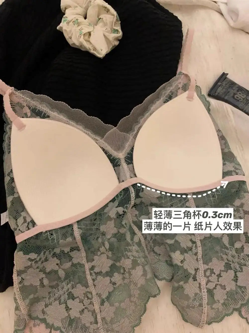 Sexy French Lace Halter Bra Summer Bralette Small Bust Wrinkle-Free Adjustable Straps Beauty Back Vest Wirefree Comfort Bra Set