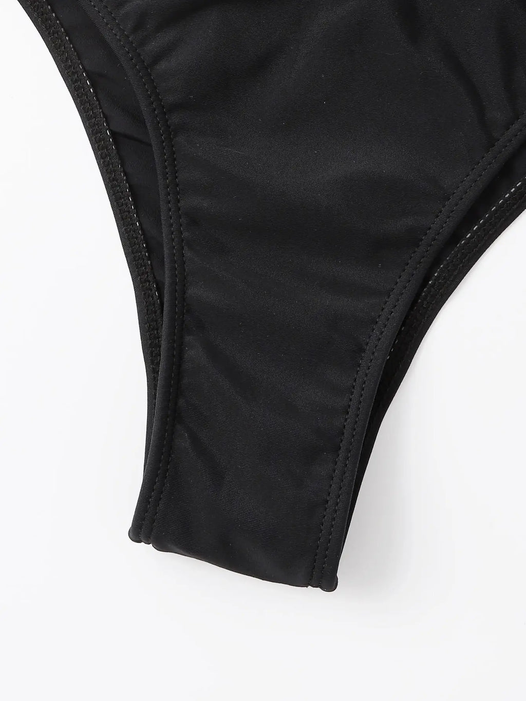 Cut-out Chain Linked One Piece Swimsuit Monokini Swimwear Women 2025 Bathers Padded Beachwear Bathing Swimming Suit Summer