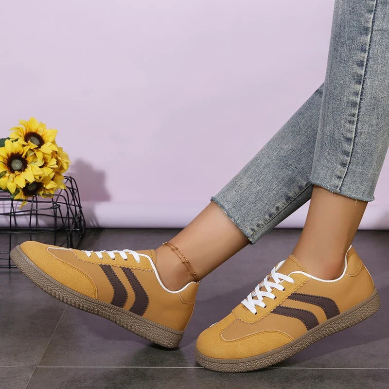 2026 Women's Flats Round Toe Lace-Up Platform German Training Shoes Women Comfy Plus Size 43 Non Slip Soft Sole Sneakers Woman