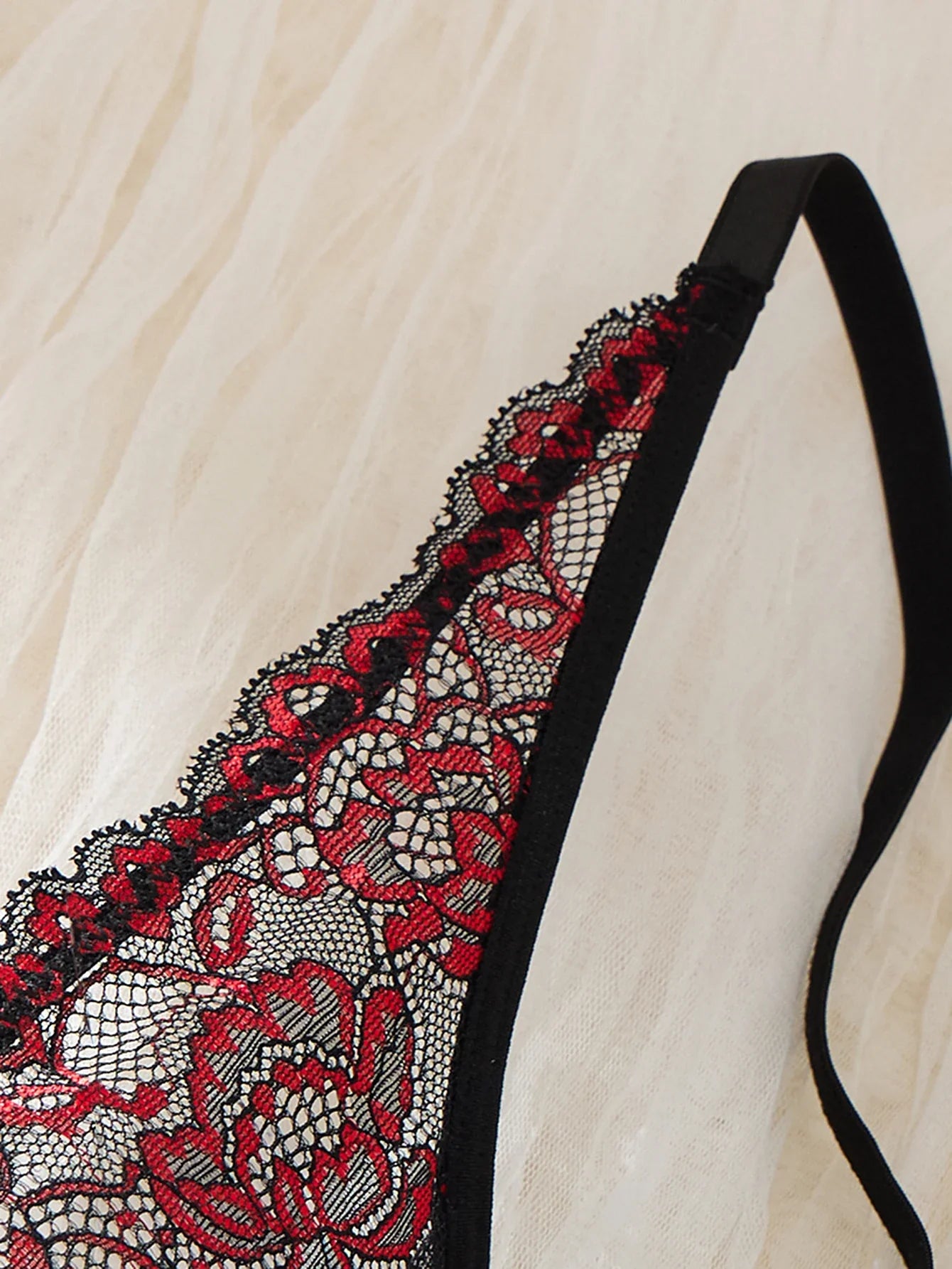 Sexy Lingerie Bra, Women's Suits, See-Through Bra, The Allure of Valentine's Night, Black Red Bra and Underwear Set ZA825161