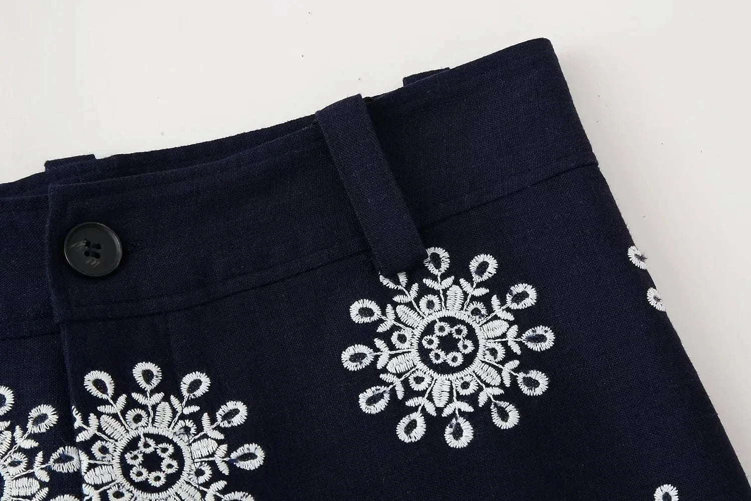 Foridol Floral Embroidery Cropped Pants Women Summer Casual Zip Navy Blue Fashion Female Pants Pantalones 2025 Mujer