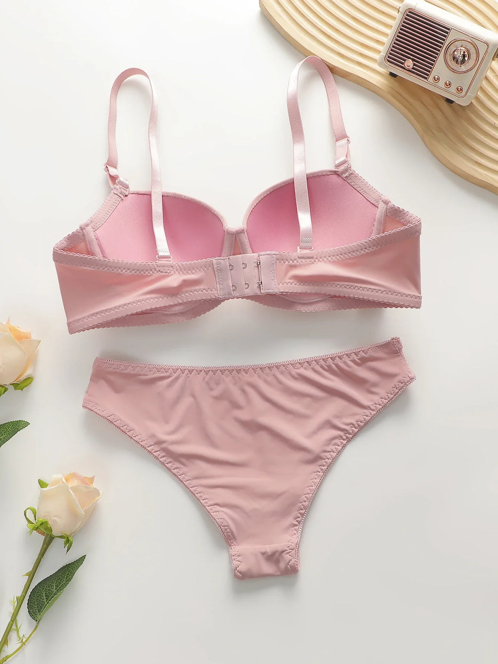Hot selling solid color 2-piece underwear set multi-color daily four season Bra set comfortable to wear sexy Lingerie 2611