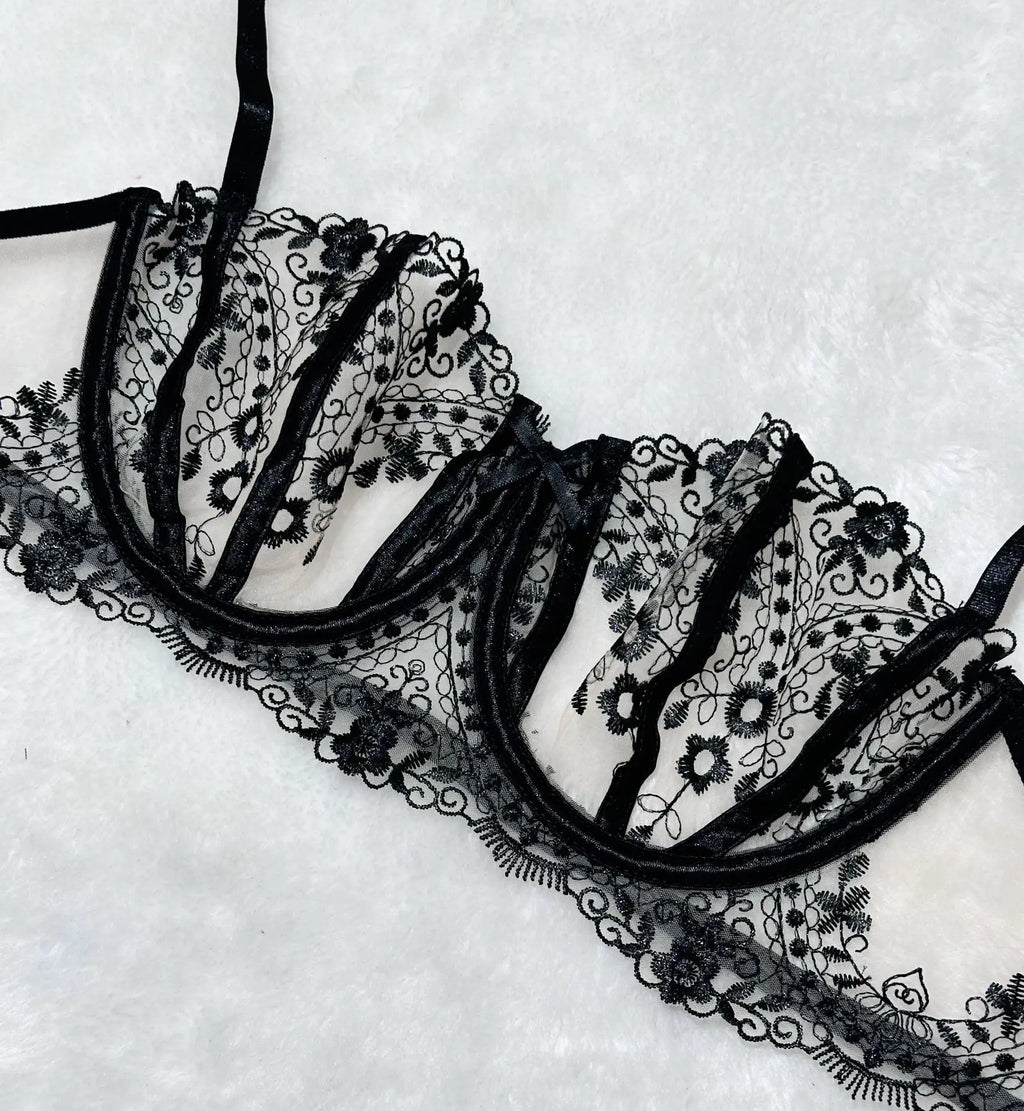 Women's New Floral Embroidered See-Through Mesh Lingerie 4-Piece Set - Sexy Underwear for Special Nights