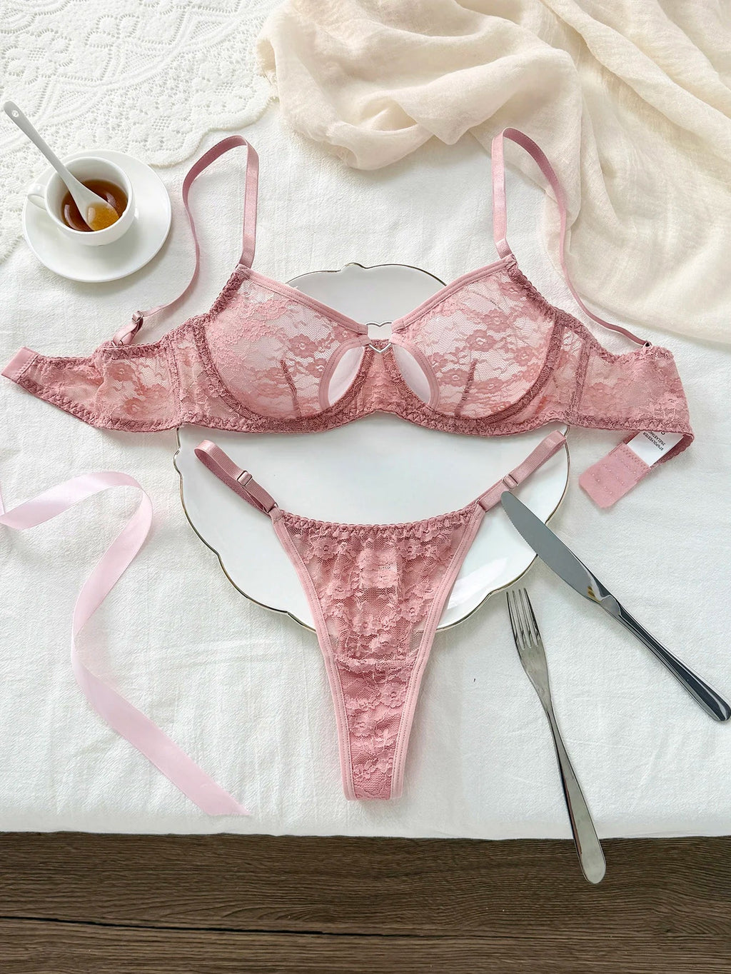 Elegant Design Bra And Panties Set with Unique Heart Buckle Comfortable Fashion Underwear Suitable for All Occasions