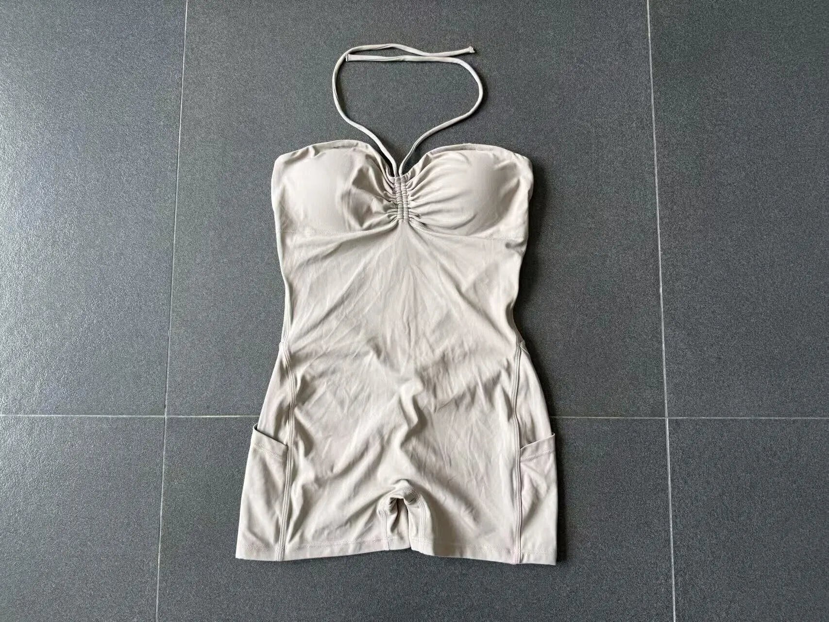Womens Two Way Wear Bodysuit Sleeveless Yoga Stretch One Piece Romper Sexy Fitness Side Pockets Sportwears Bodysuit