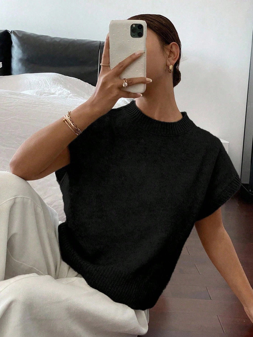 Women's Elegant Short Sleeve Knit Sweater Casual O-Neck Straight Dropped Shoulders Comfort Sweater Vest Spring/Fall