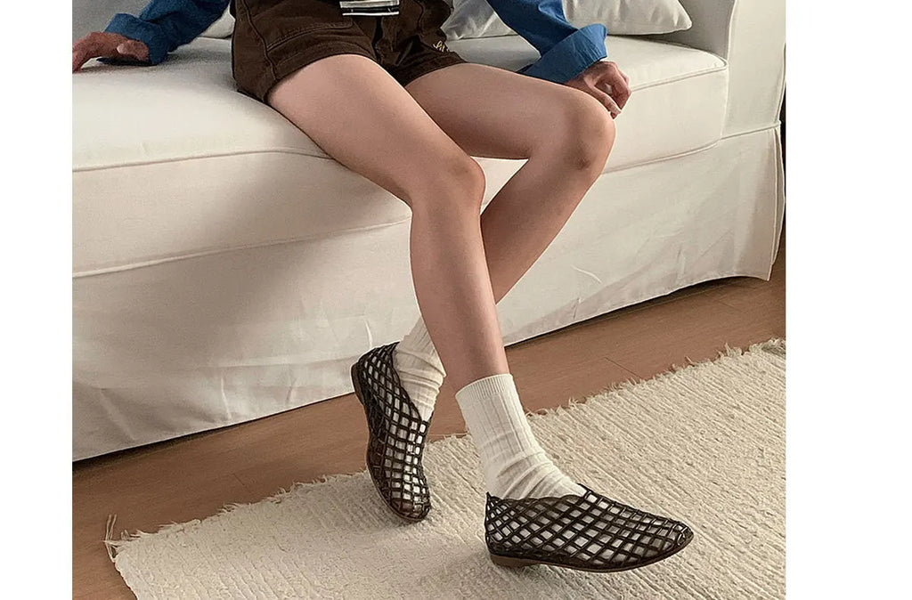 Women's New Flat Sandals with Hollow Transparent Color Mesh Jelly Shoes Woman Daily Walking Flats Plus Size 41 Soft PVC Footwear