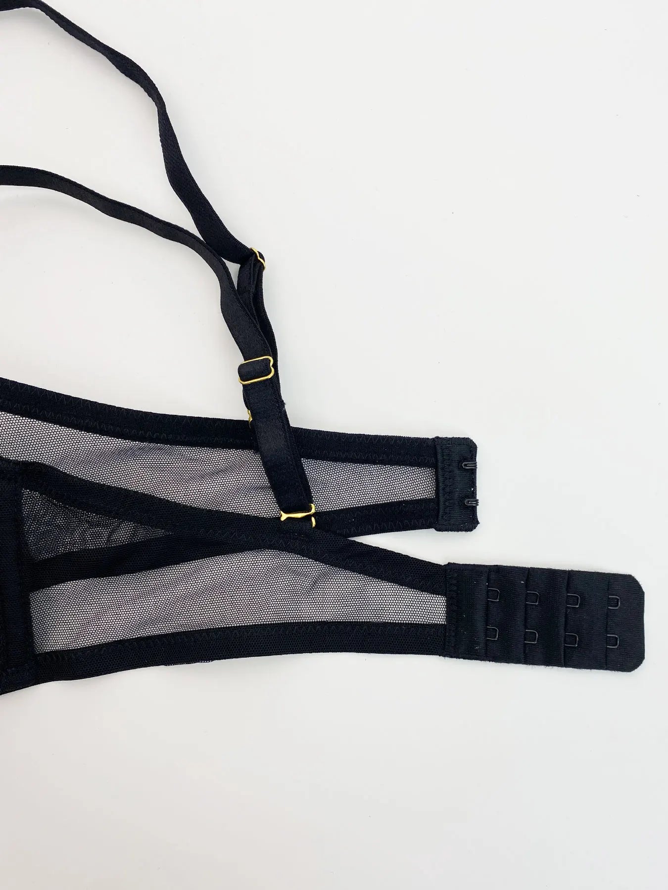 Sexy Lingerie European and American Style Corrugated Bra with Thin Upper and Thick Lower Padding, Side Breast Support, Soft Underwire, Small Chest, Anti-Gathering, Anti-Sagging, Lift-Up Bra