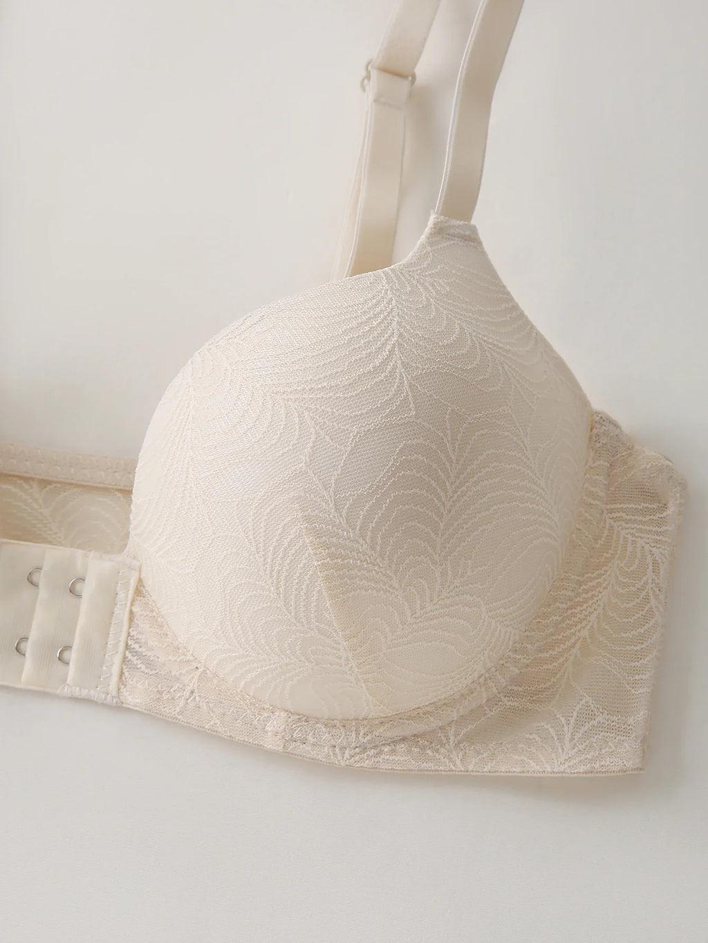 Women's Everyday Floral Embossed Thin Cup Push up Bra, Front Clasp Lace Backless Soft Comfort Underwear