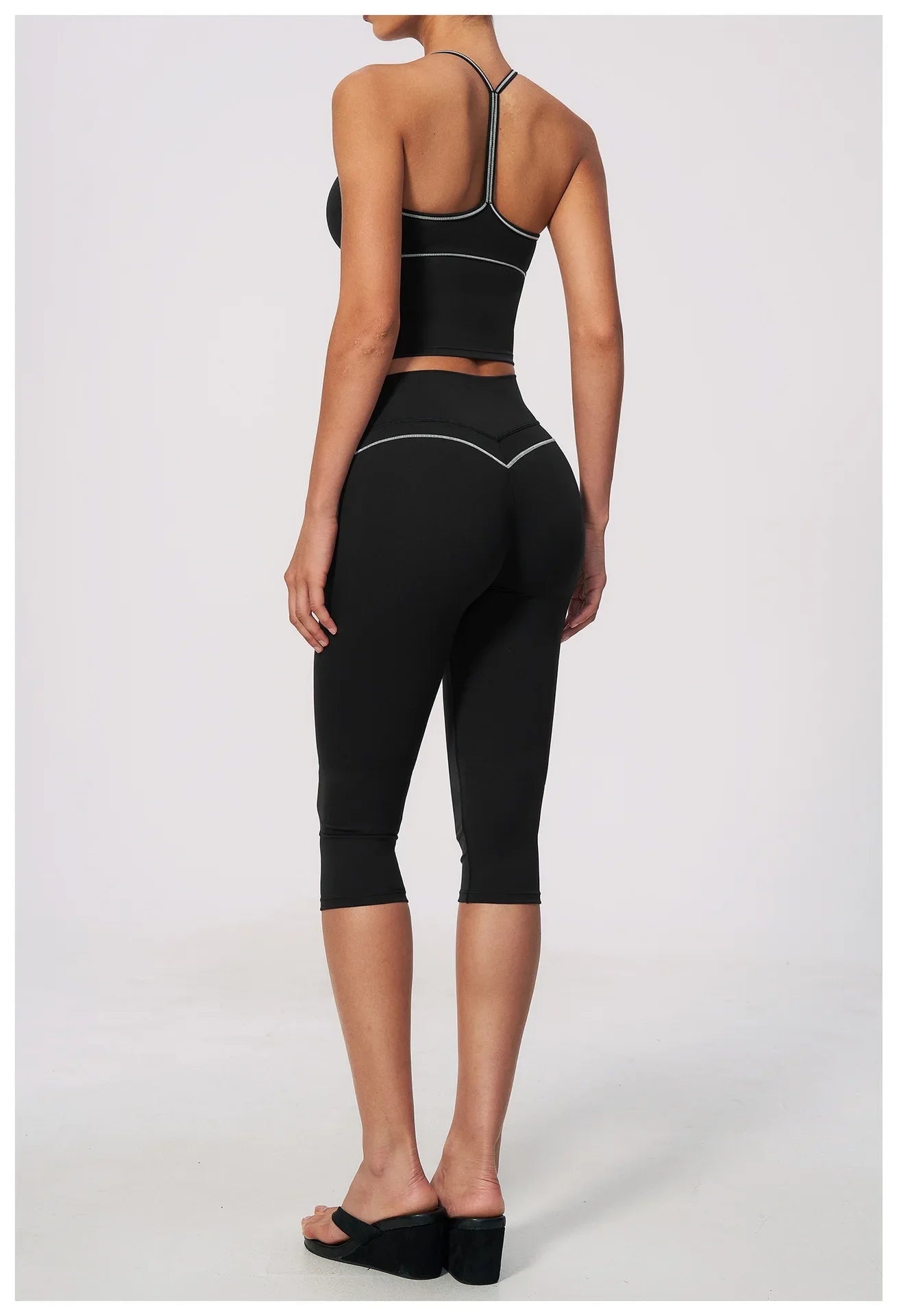 Summer Color Blocking Yoga Suit Women Tracksuit Hanging Neck V Neck Slim Sports Vest Tight Hip Lifting Capri Pants Fitness Sets
