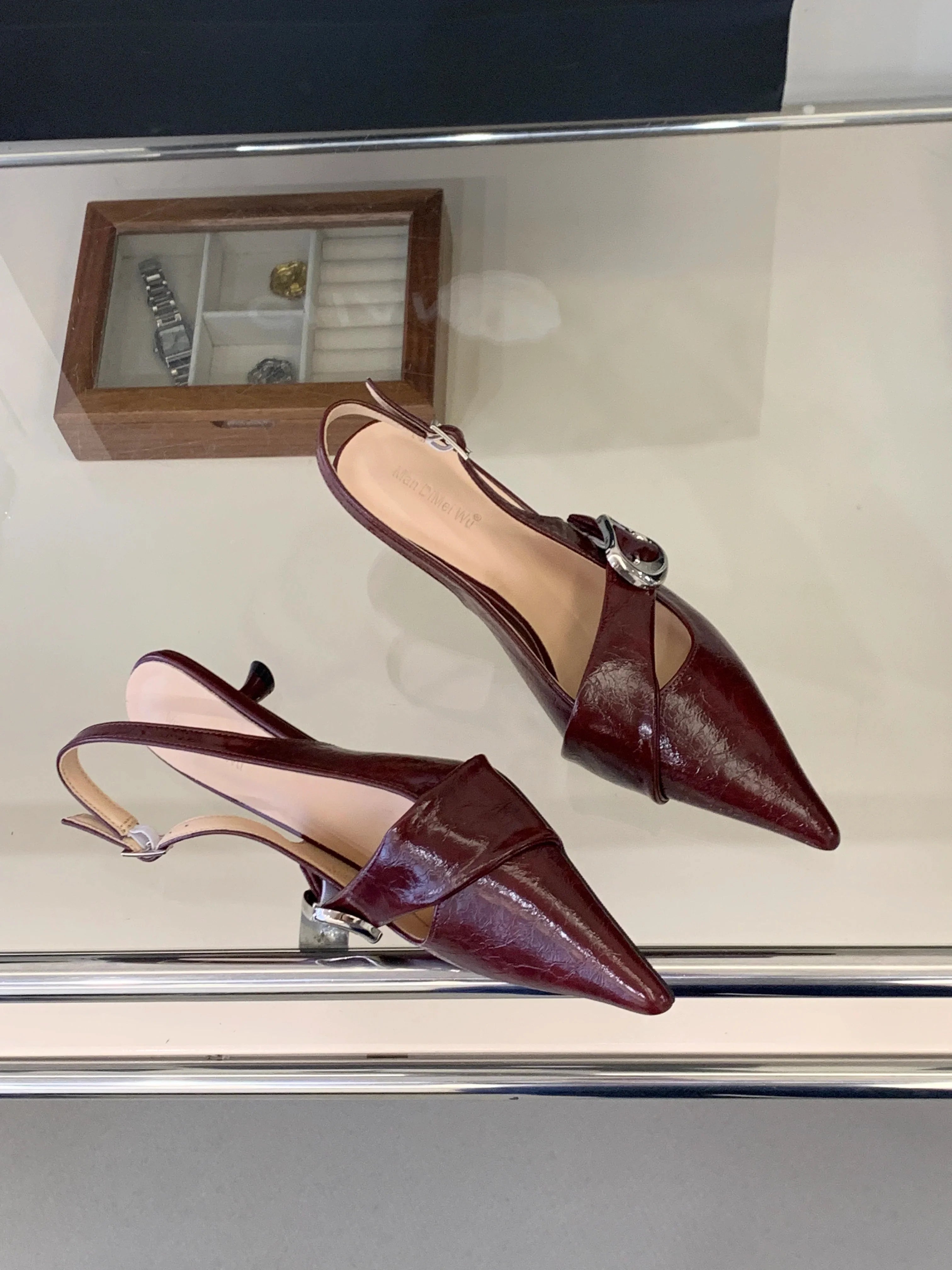 White Thin Heeled Sandals 2026 Women's Low-Heeled Shoes With Strap Brown Summer 2026 New Girls Fashion French OL Single Shoes