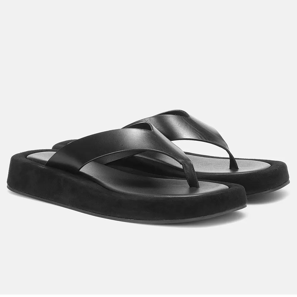 2026 New Arrivals Summer Fashion Black Flip Flops Flat Sandals Women Leisure White Slides Shoes Comfy Walking Beach Footwear