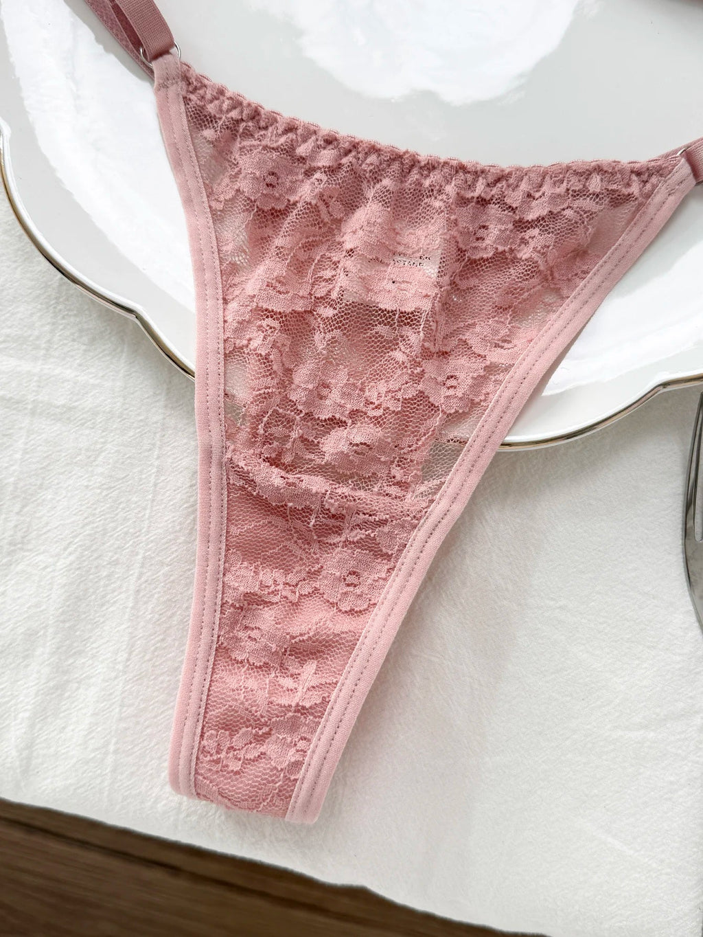 Elegant Design Bra And Panties Set with Unique Heart Buckle Comfortable Fashion Underwear Suitable for All Occasions
