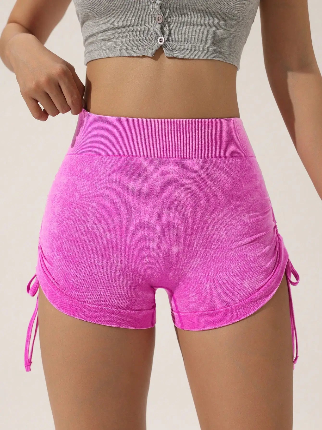 Matte craft summer three part pants yoga pants women's drawstring sports shorts European and American peach hip lifting fitness