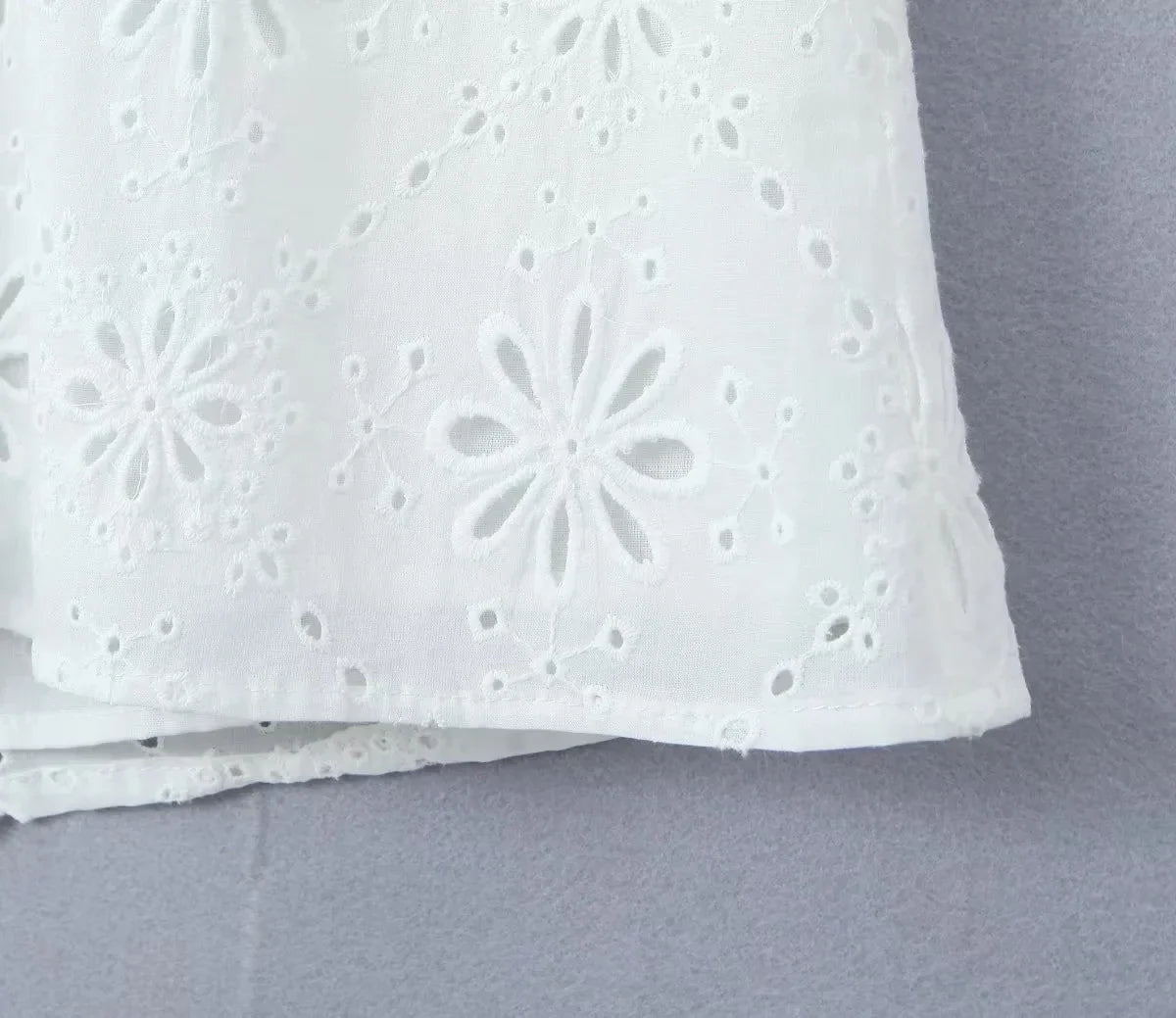Foridol White Lace Cotton Dress V Neck Off Shoulder Sexy Beach Short Dress Summer Women Buttons Cut Out Mini Beach Sundress 2025