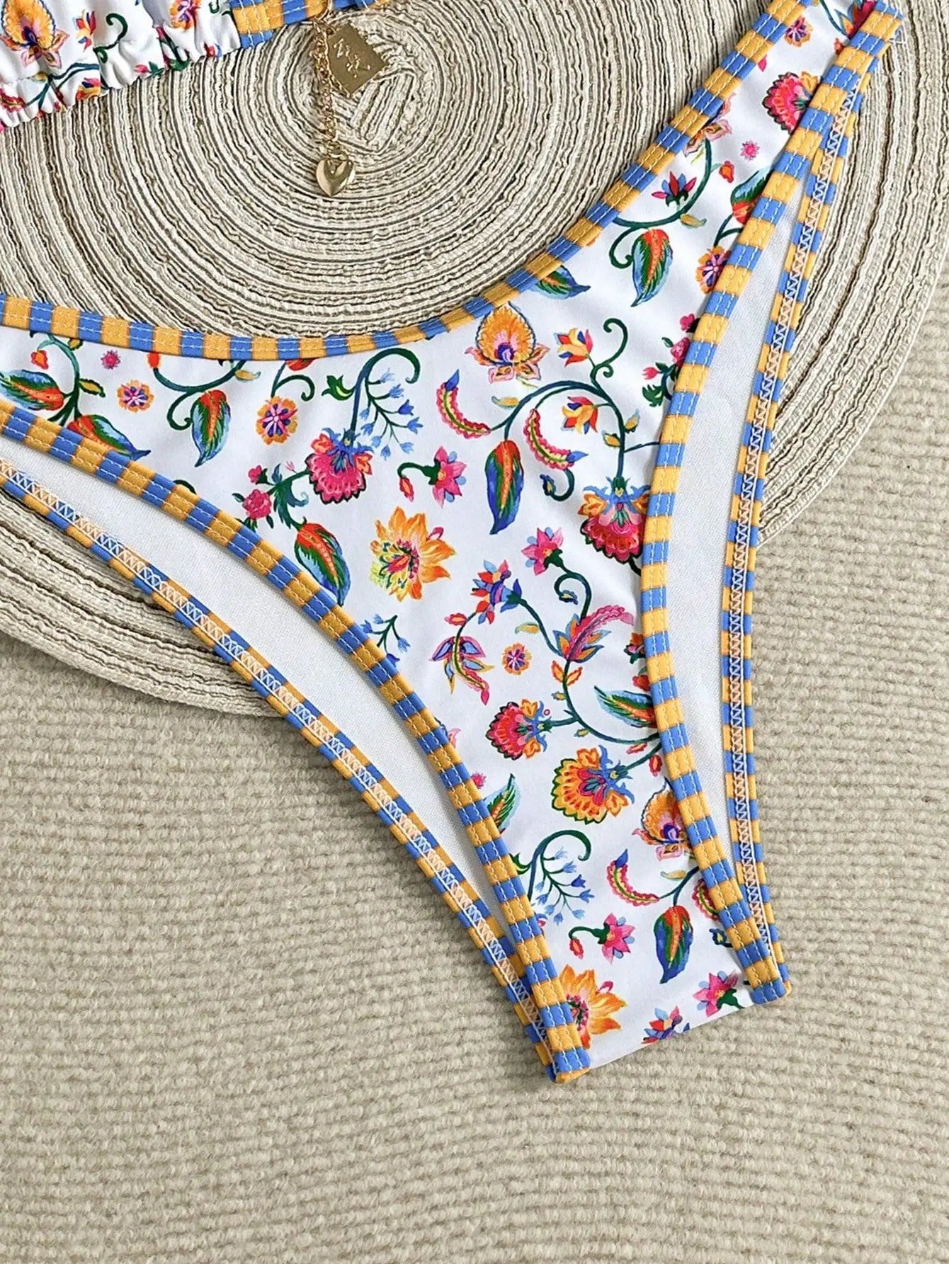 Sexy White Floral Print Micro Bikini 2026 Women Brazilian Push Up Bra Thong Swimsuit Beach Bathing Suit Holiday Swimwear Biquini