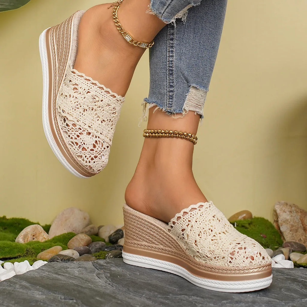 Woman Leather 2026 Fashion Wedge Female Large Size Mid-heeled Platform Black New Comfortable Retro Sandals for Women