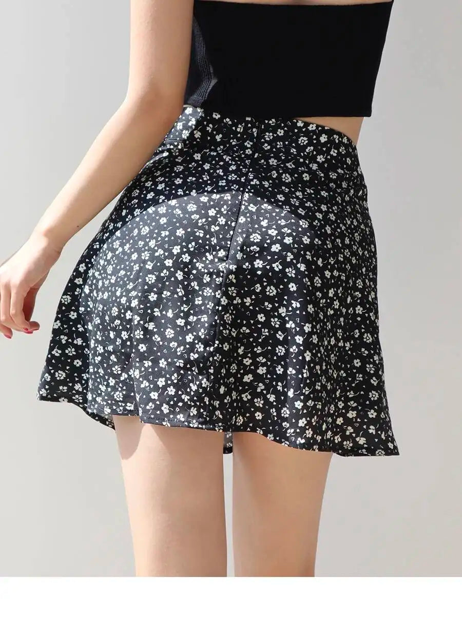 2026 Summer New Retro Vacation Style Small Floral Half Skirt High Waisted Wrap Buttocks Elegant Sweet Slim Short Skirt 06AH