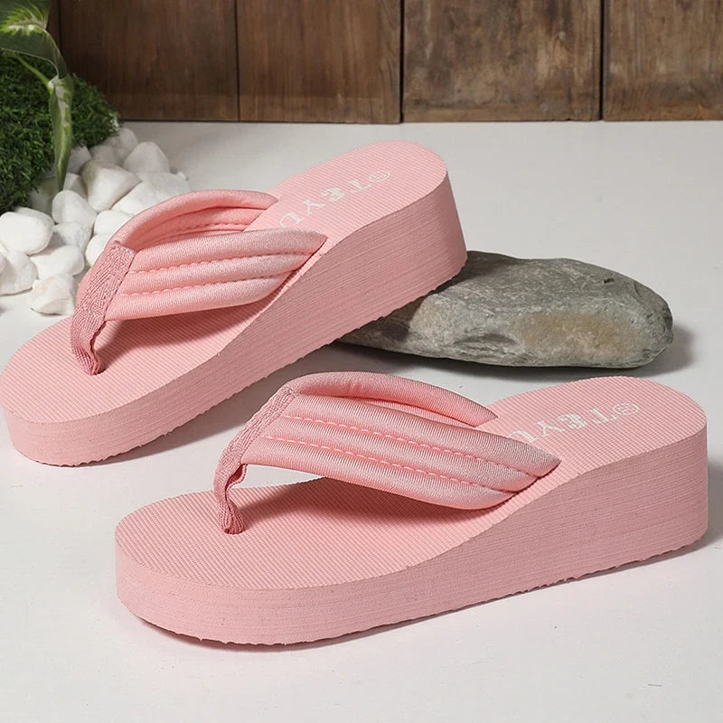 2026 Summer Beach Pink Flip Flops for Women Non Slip Weightlight Wedge Slippers Woman Fashion Thick Bottom Clip Toe Slides Mujer