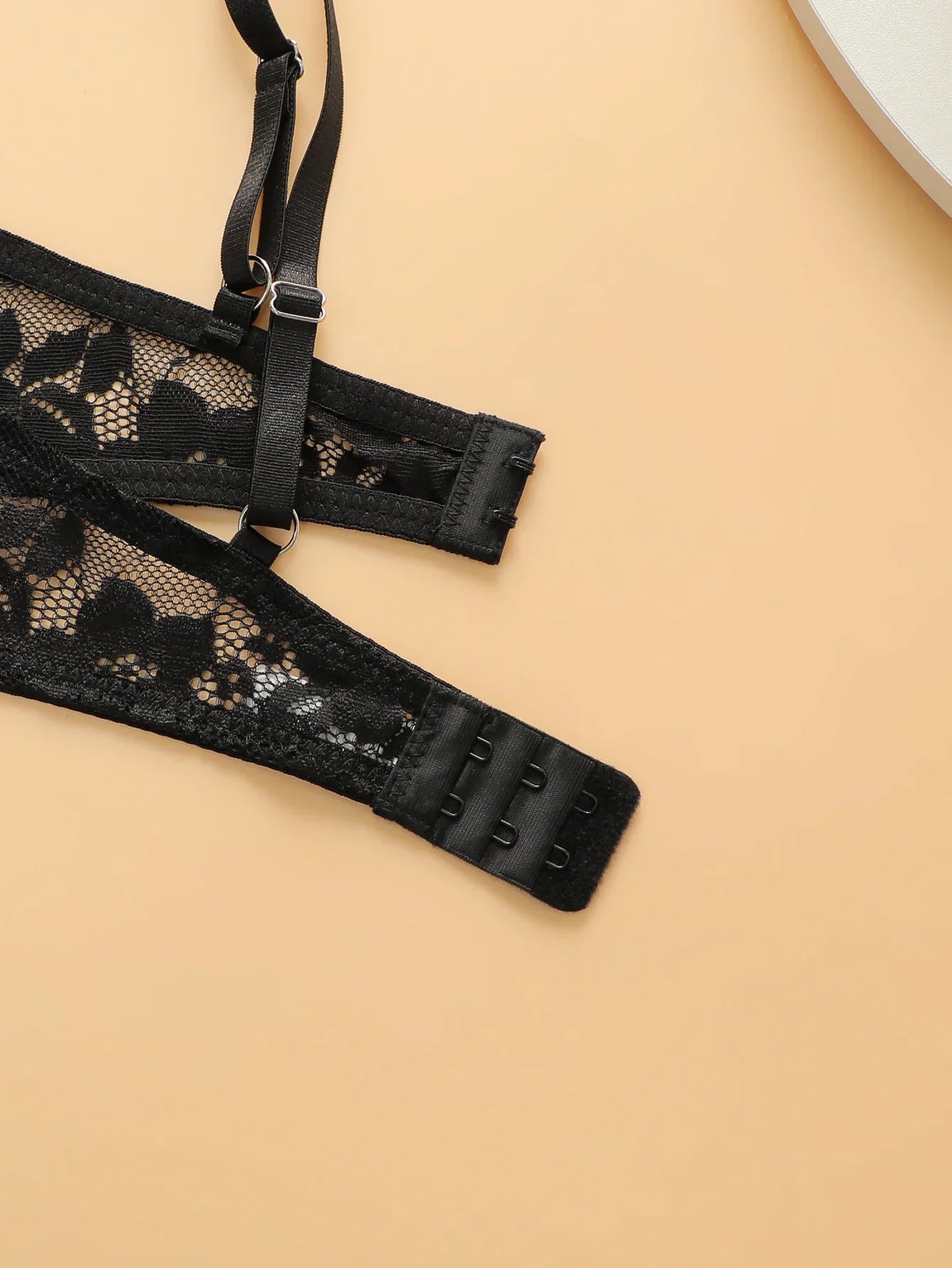 2-piece women's lingerie set with sexy ultra-thin lace and steel rims, push up bra with low waist seamless thong YS2451