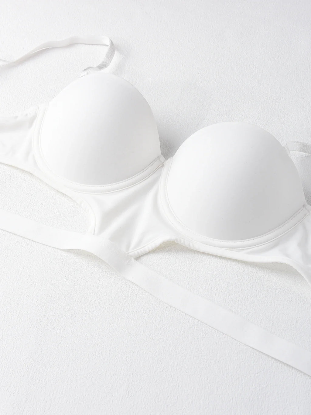 stylish sexy bra T-shirt underton beautiful back half cup smooth and exposed waist slim waist big exposed back push up bra