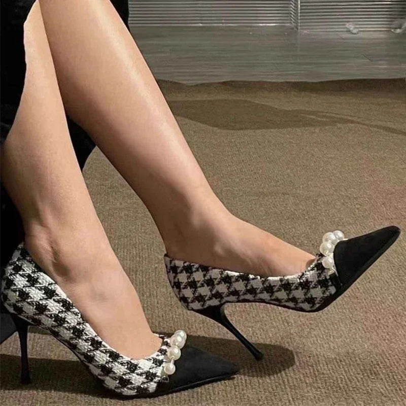 Fashion Pearls Decoration High Heels Shoes Women Plaid Thin Heels Party Pumps for Woman Spring Autumn Pointed Toe Pumps Female