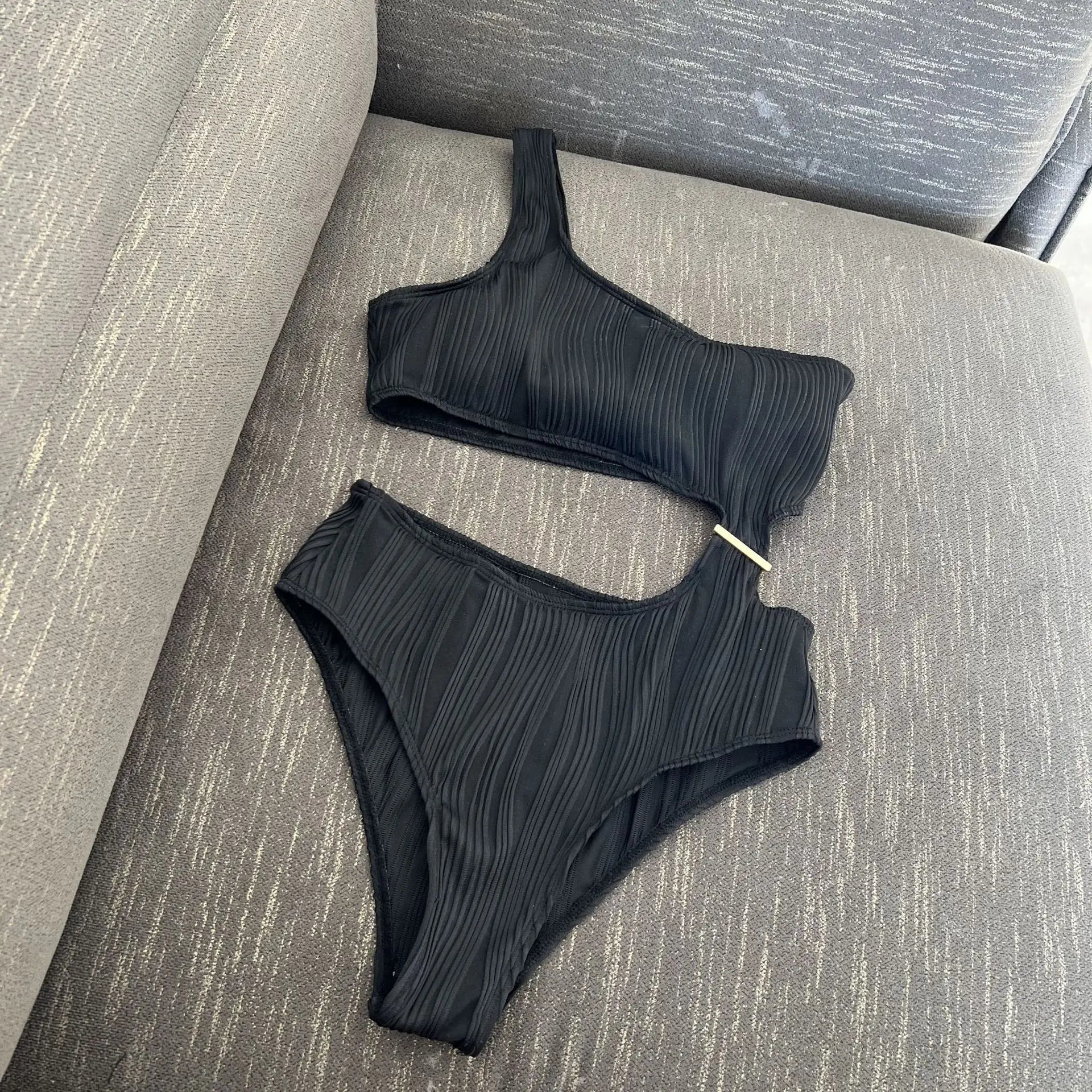 Wrinkled Asymmetric One Shoulder Female Swimwear One Piece Swimsuit Women Monokini Bather High Cut Out Bathing Suit Swim Lady