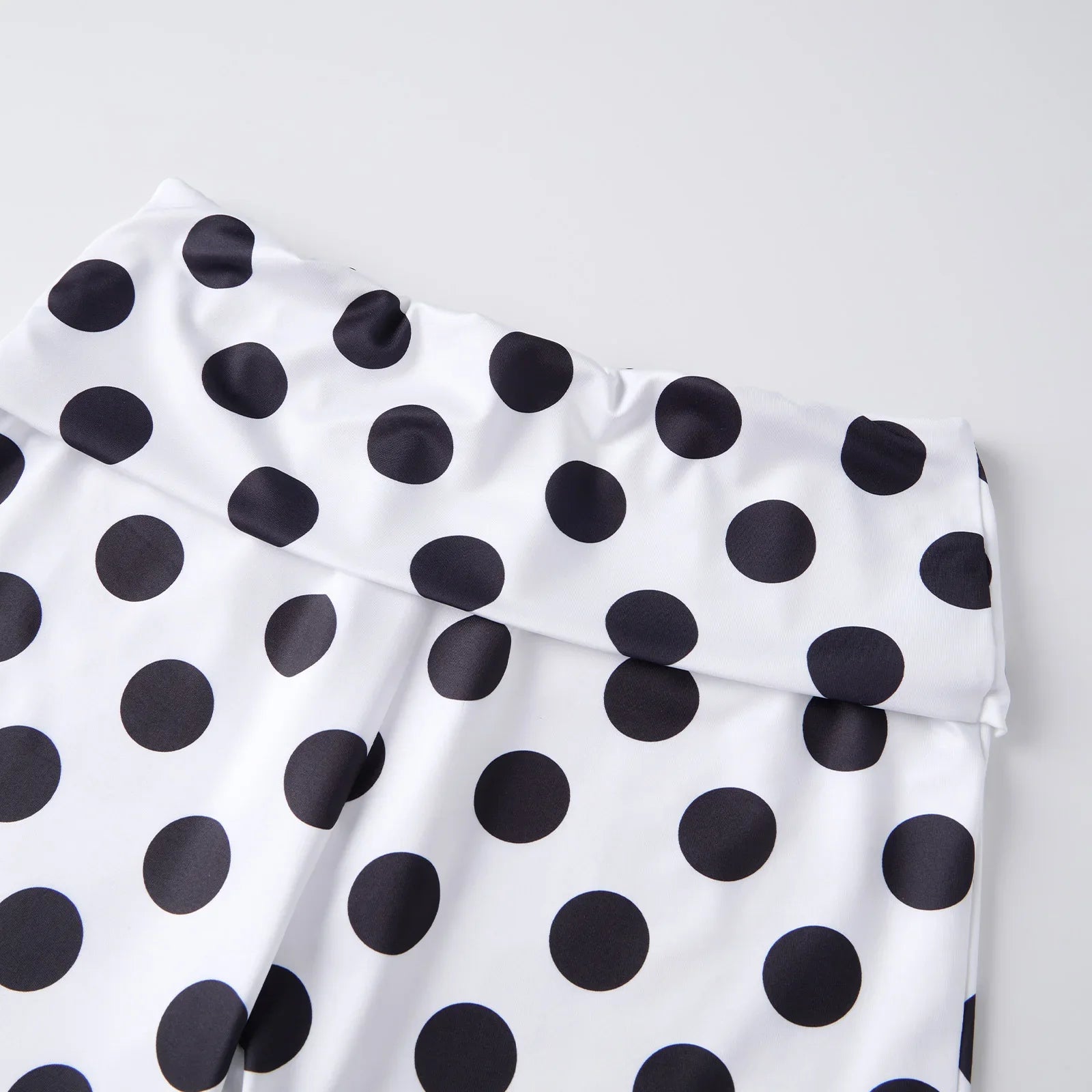 Women's Summer Low Waisted Capri Pants Slim Fit Dot Print Cropped Leggings for Casual Occasions Work