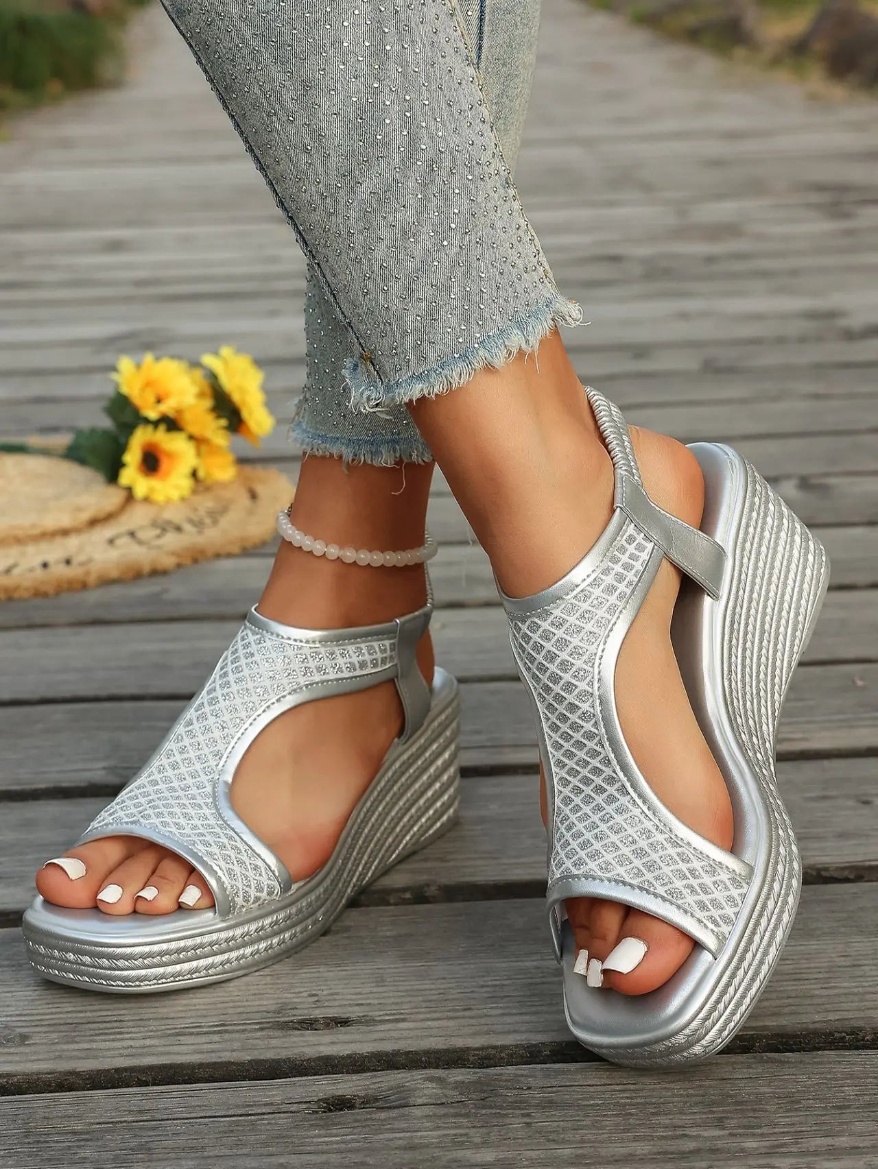 Summer 2026 Round Head Sexy Comfortable Non - Slip Casual Sandals Fashion Light Large Size Wedgeheel Sandals Women