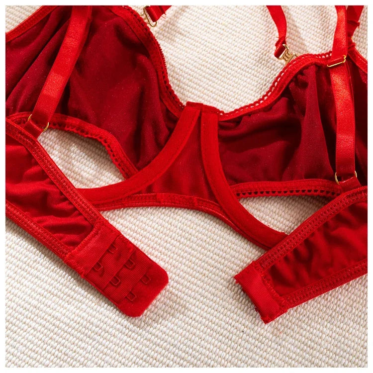 Toucheart 2-Piece Set Sexy Lingerie Women See-Through Halter Neck Comfortable Garter Socks Solid Color Hollow Out Underwear Set