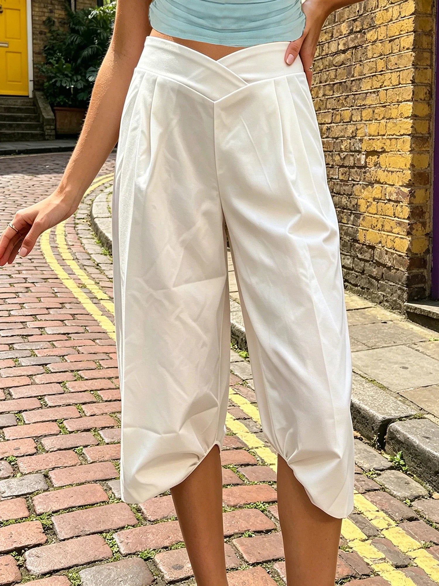 Summer Women Cargo Capri Pants Elastic Waist Cuffs Cropped Trousers with Side Pockets Fashion Casual Loose Fit Pants Streetwear