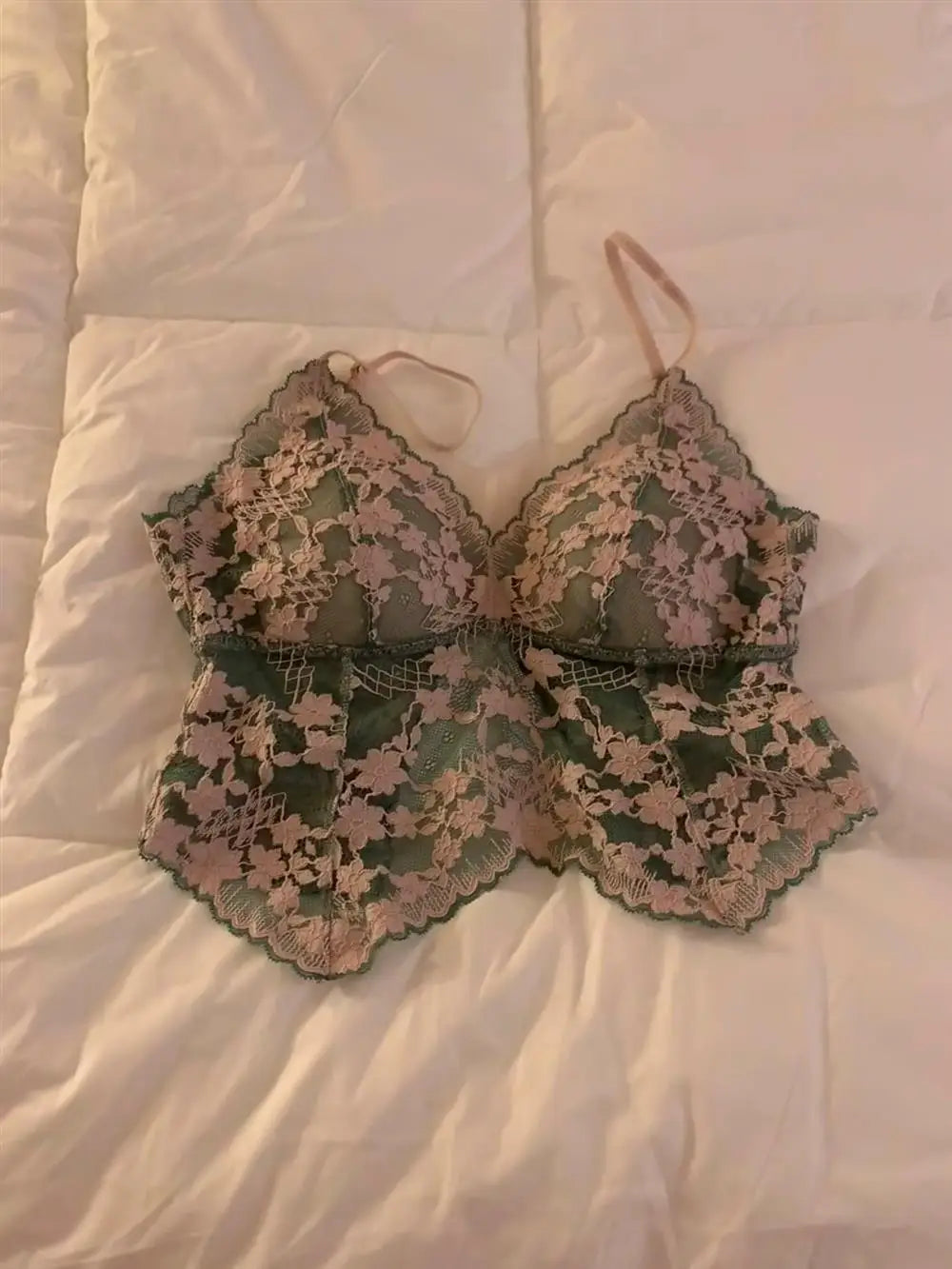 Sexy French Lace Halter Bra Summer Bralette Small Bust Wrinkle-Free Adjustable Straps Beauty Back Vest Wirefree Comfort Bra Set