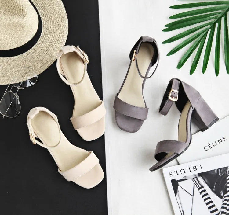 Women Sandals New Summer Fashion Sandals Medium High Heels Outdoor Elegant Wedding Shoes Bridal Plus Size Buckle Strap Sandals
